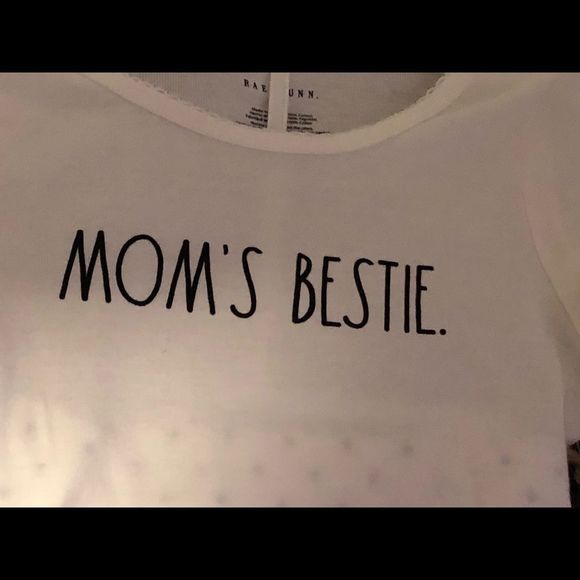 Rae Dunn Child Outfit - MOM'S BESTIE (size 5) - Picture 4 of 7